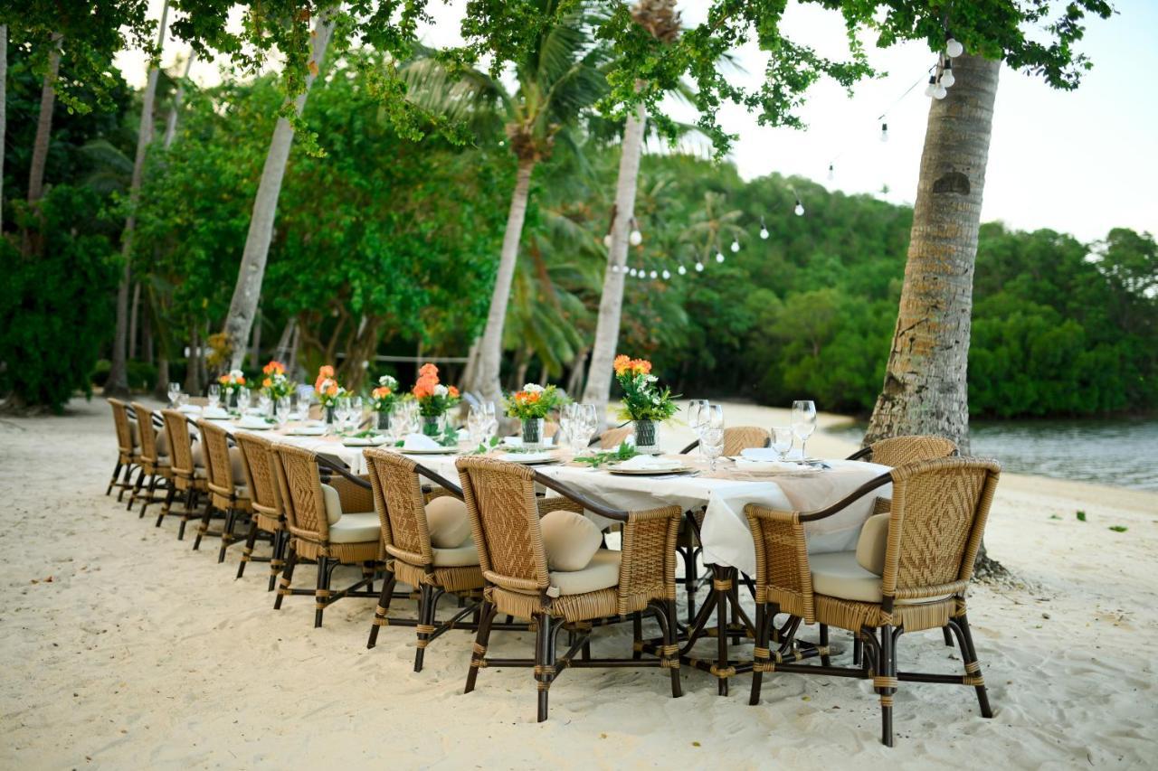 Fridays Puerto Galera Hotel Exterior foto