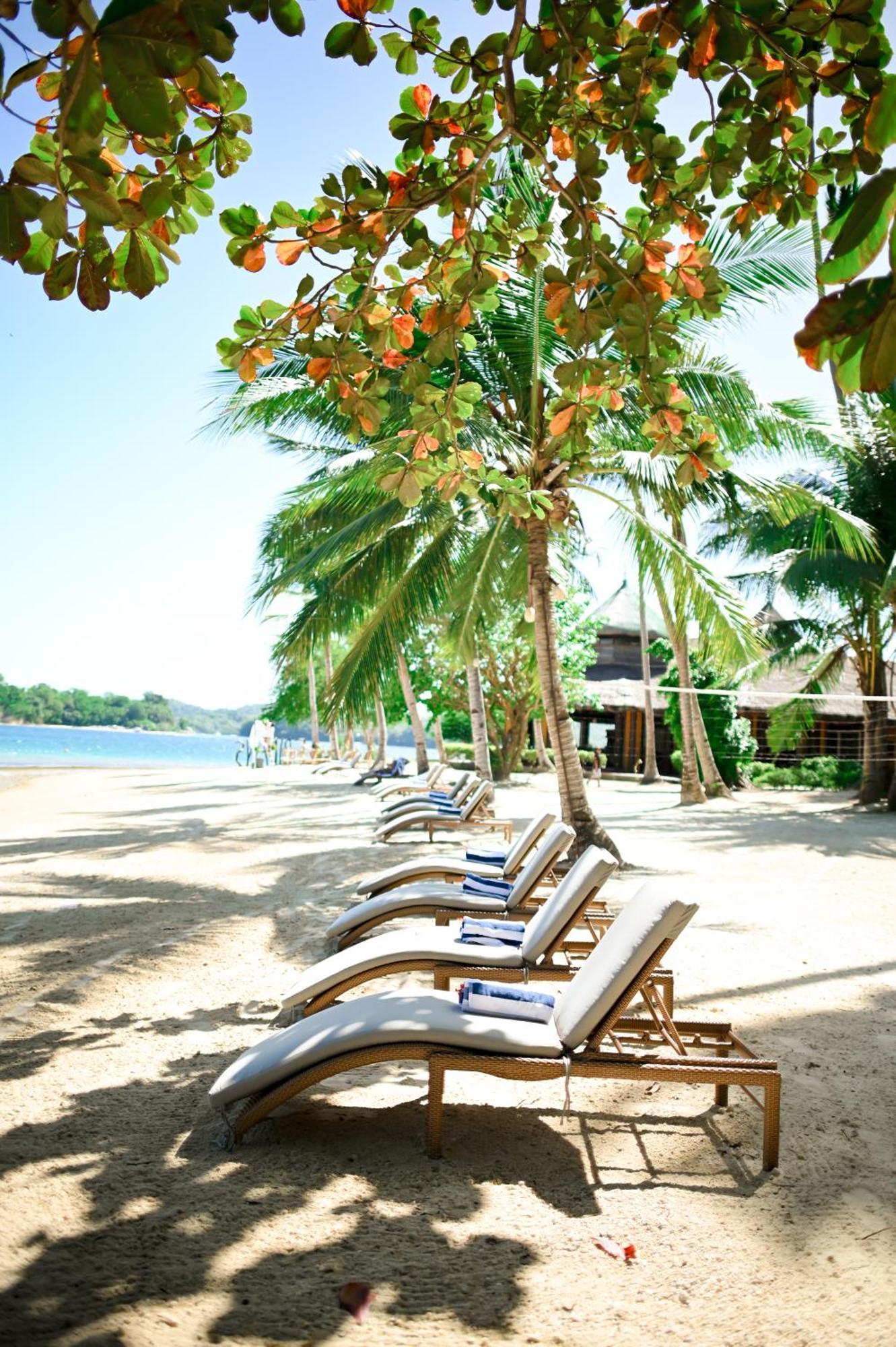 Fridays Puerto Galera Hotel Exterior foto